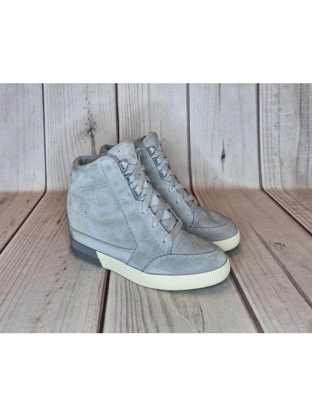 Sorel Women's Size 6 Out-N-About Boot Wedge Heel Lace-Up Gray Suede Waterproof